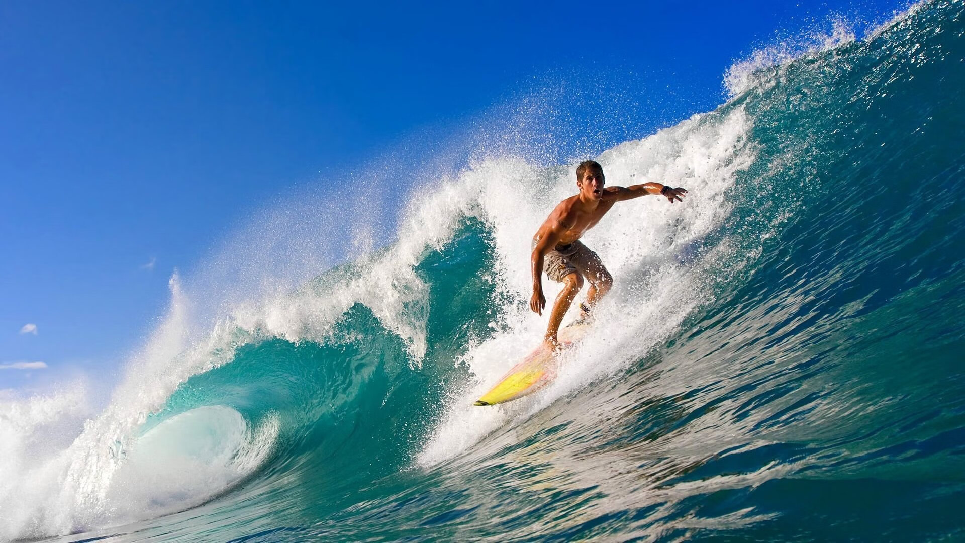 性能优良新型青训装备频出，行业科技创新不断推进，青训品牌