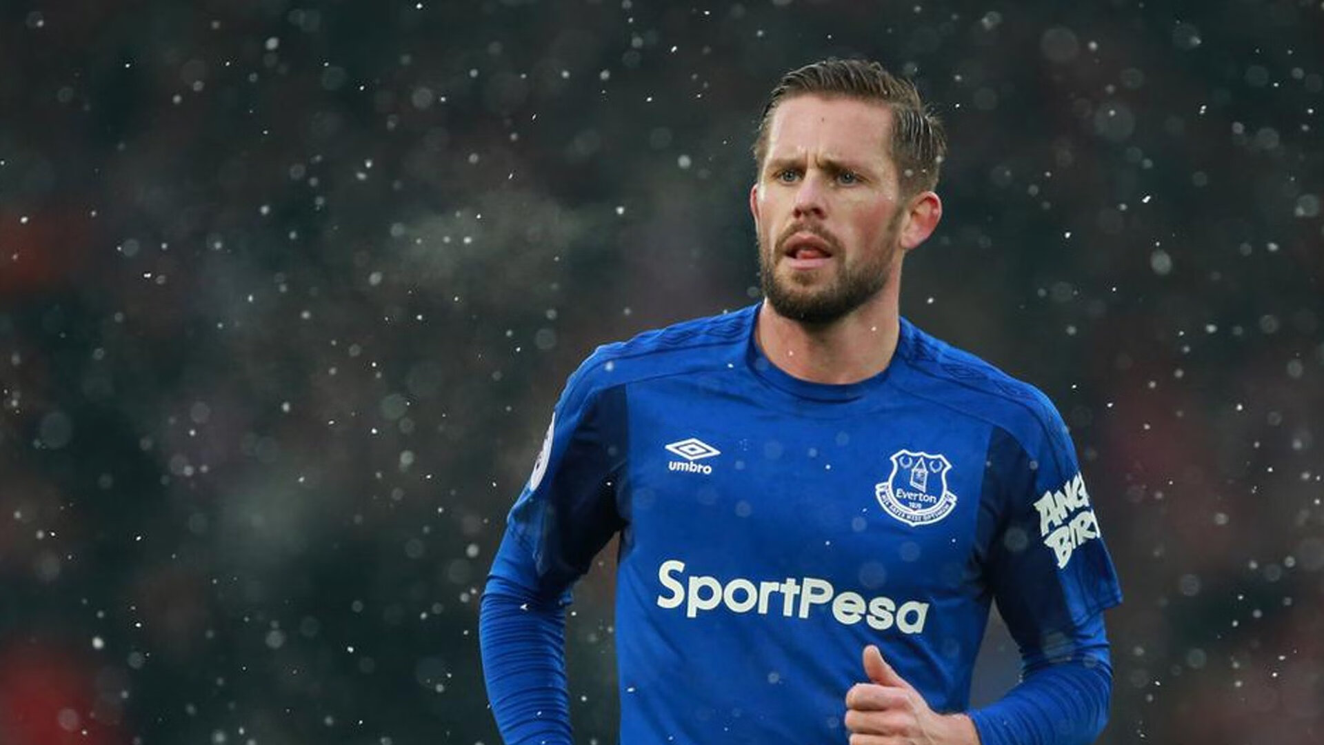 米兰两队的高压逼抢战术对练习中的优势