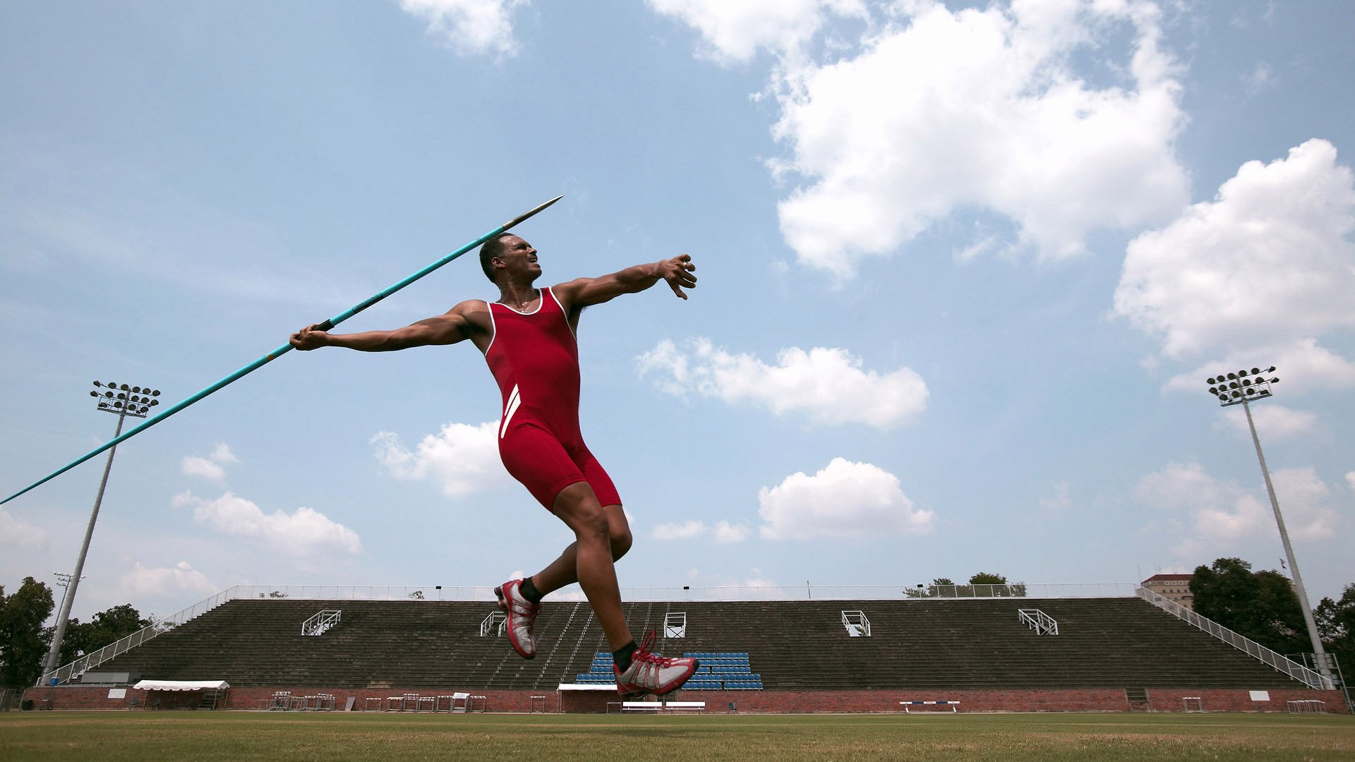 爱游戏体育入口-迷你纪录片：一次令人难忘的WRC赛场旅行，wrc游戏视频